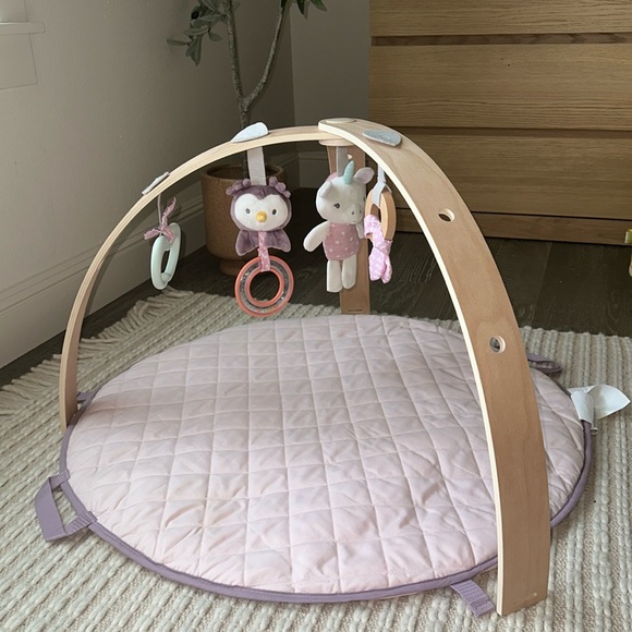 Ingenuity play mat - Picture 1 of 6